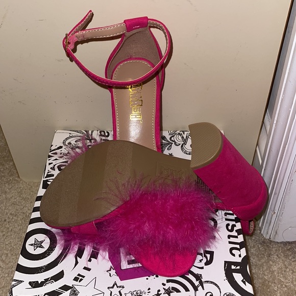 Fuchsia Open toe heels - Picture 2 of 4